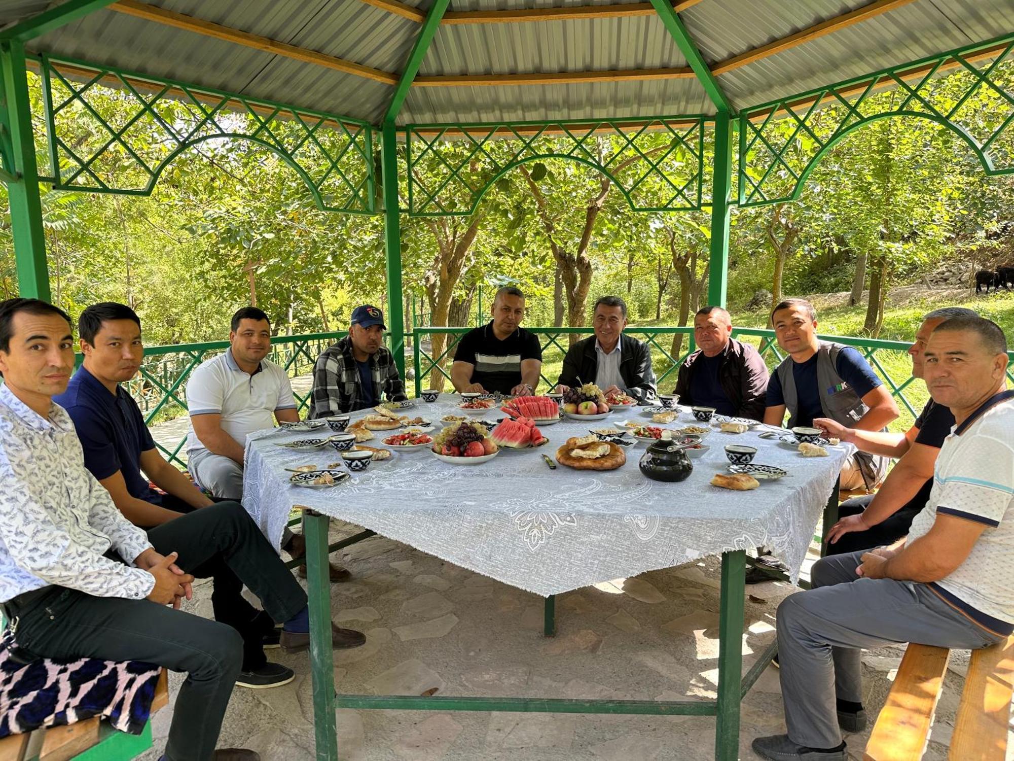 Hayat Guesthouse Nuratau Mountains Yukary-Ukhum Luaran gambar